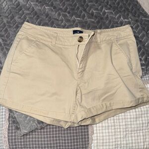 American Eagle Women's khaki Shorts